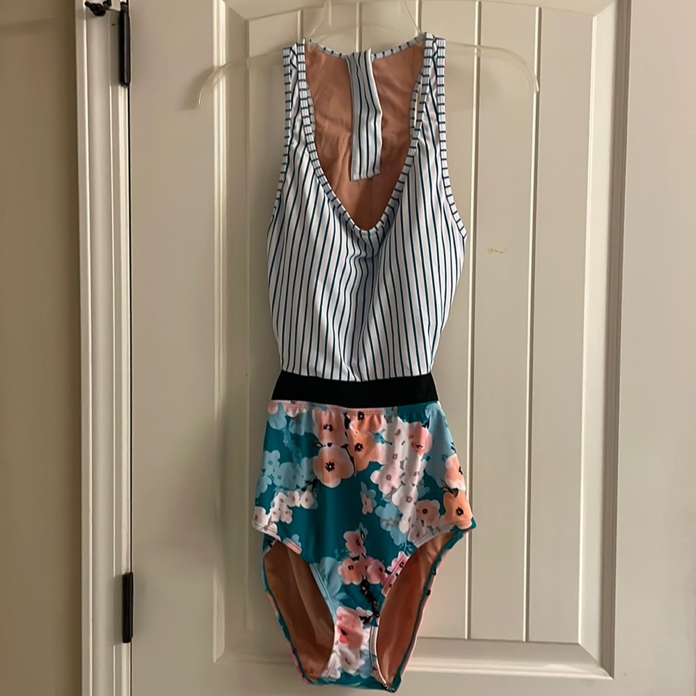 Molybell one piece NWT